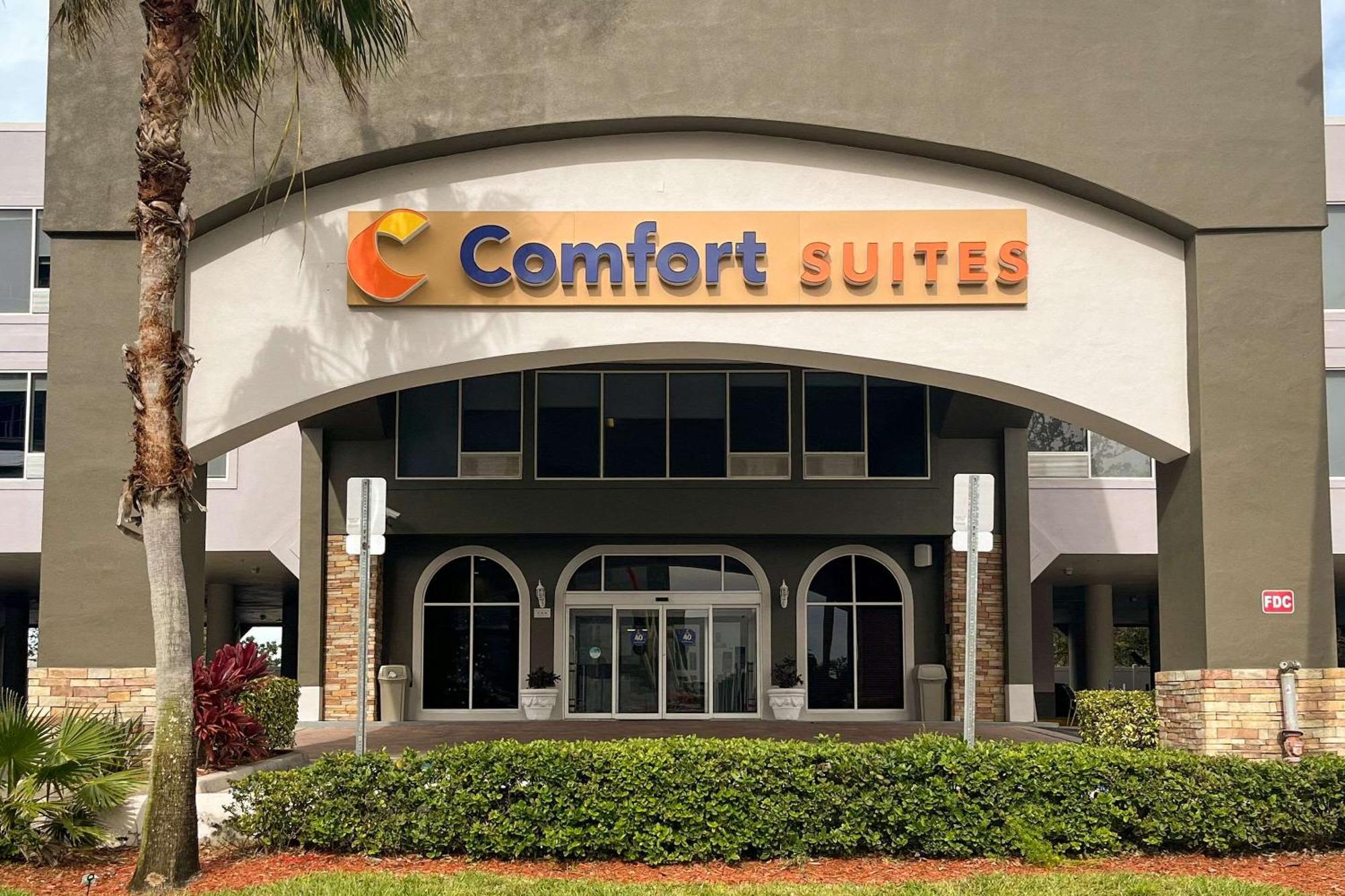 Comfort Suites Clearwater - Dunedin Zewnętrze zdjęcie